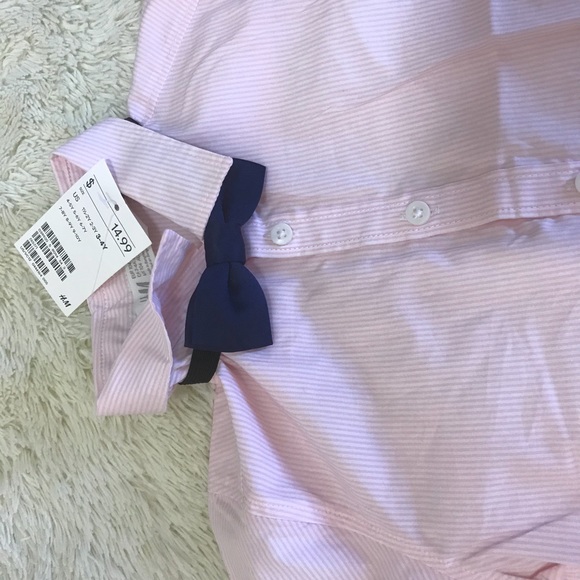 2-Boys short sleeved button down shirts 3-4T - Picture 3 of 8